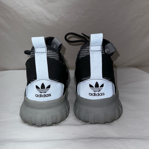 Men’s Adidas Gray and Black Tubular x High Cut Tennis Shoes Size 9 - Picture 6 of 16
